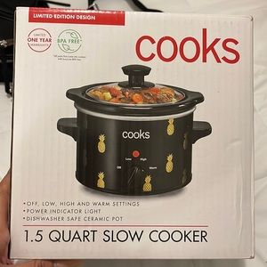 Mini slow cooker